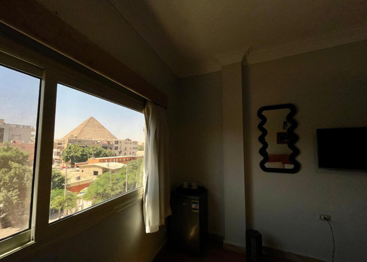 Pyramids Home Inn Kairo Bagian luar foto
