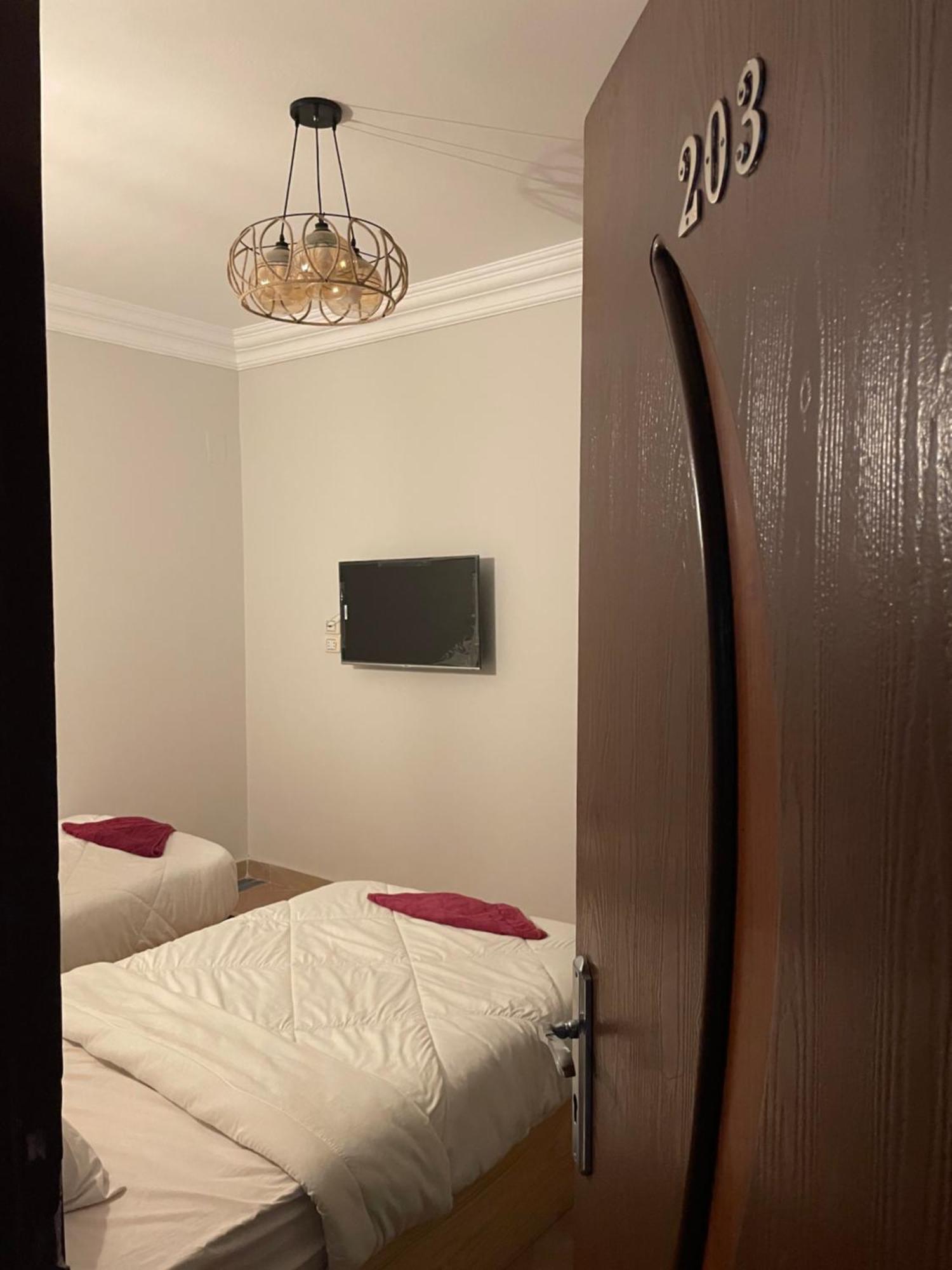 Pyramids Home Inn Kairo Bagian luar foto